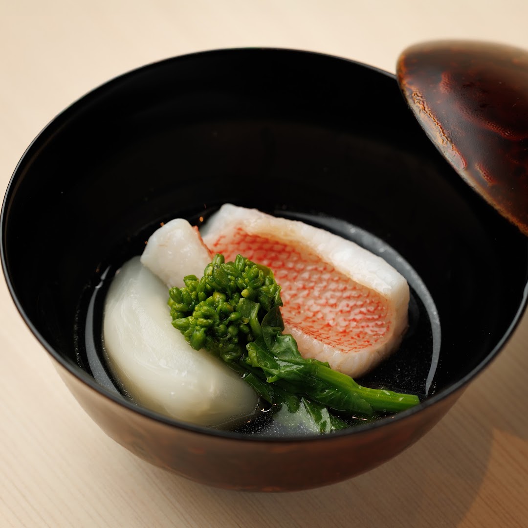 Hakata Sushi Tsugu: high quality professional food photography