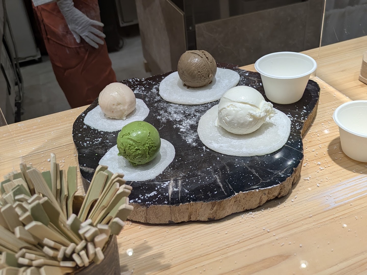 Imonne Hakata: appetizing photo of food presentation