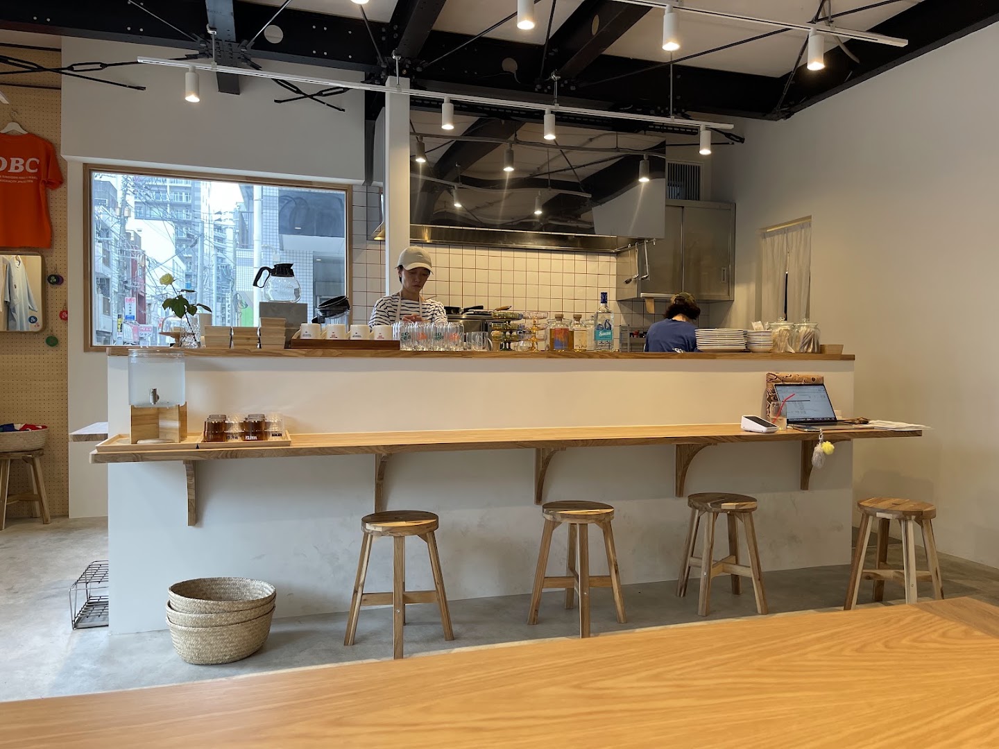 OBC: clear, professional interior shot