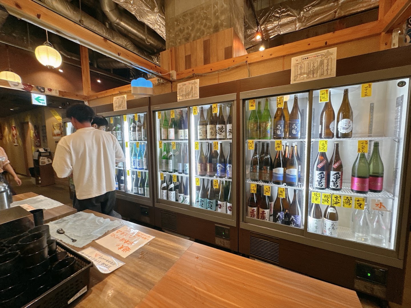 Toroichi Tenjin: restaurant interior and selection