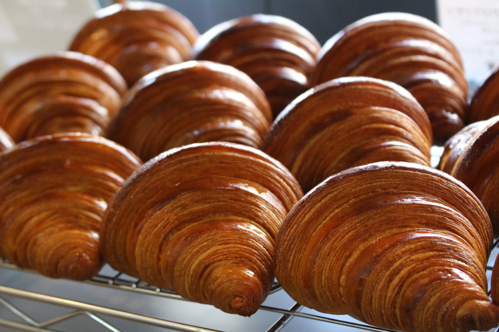 Amelaterie Croissant: appetizing photo of fresh croissants