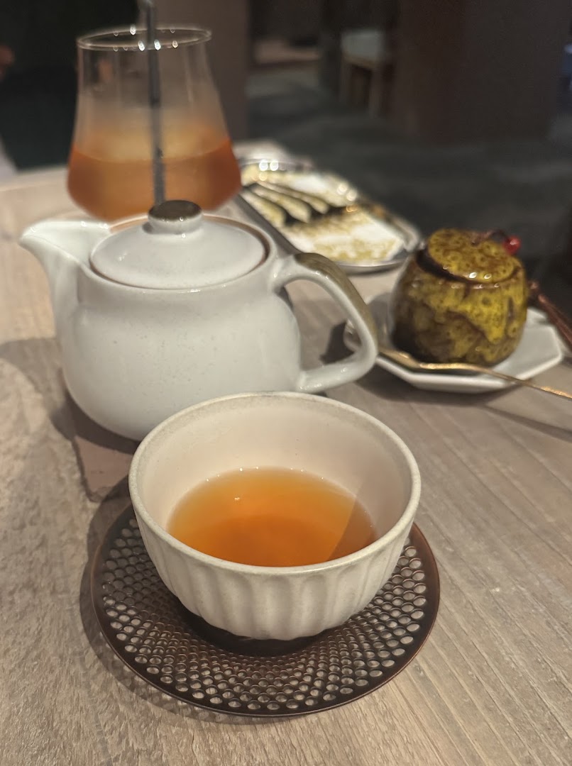 Camellia88: appealing photo of tea service