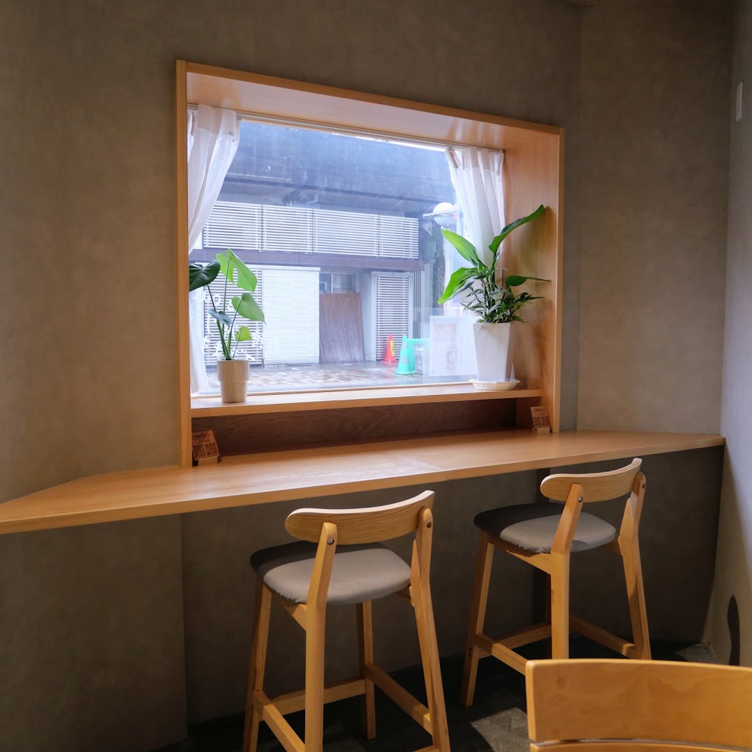 Destiny Cafe: clean and inviting interior shot