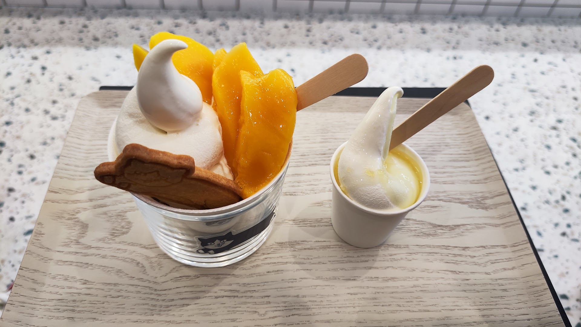 Shonan Fruits Craft Kamakura: appetizing product photo of dessert