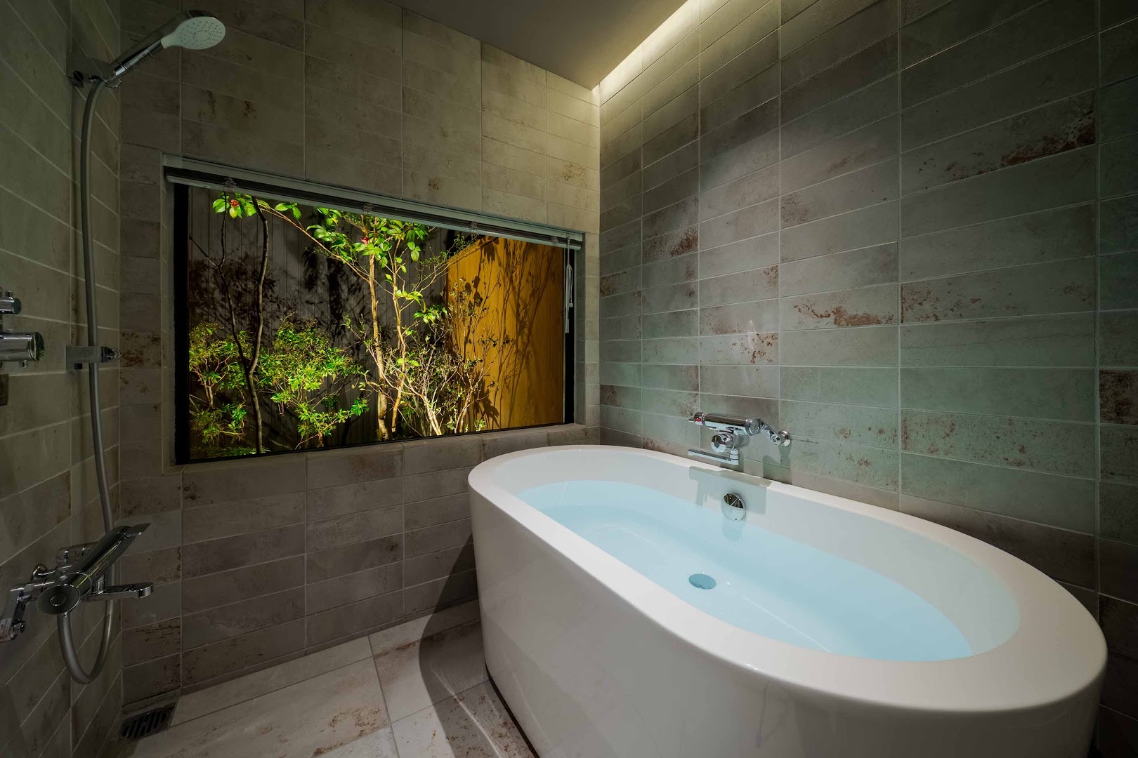 町家レジデンスイン金沢 彦三町 翠響: high quality hotel bathroom photo