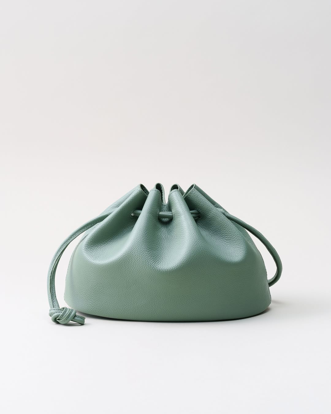 LIB Kobe Motomachi: professional product photography