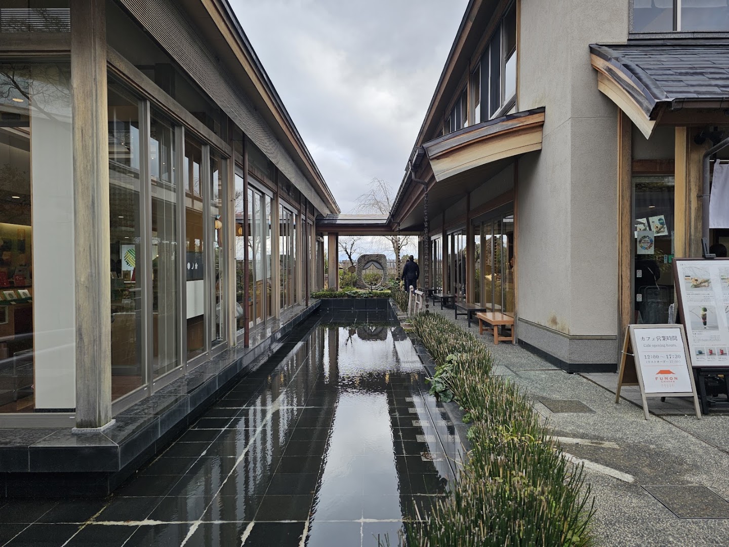 Cha to Kakao: beautiful, professional shop exterior shot