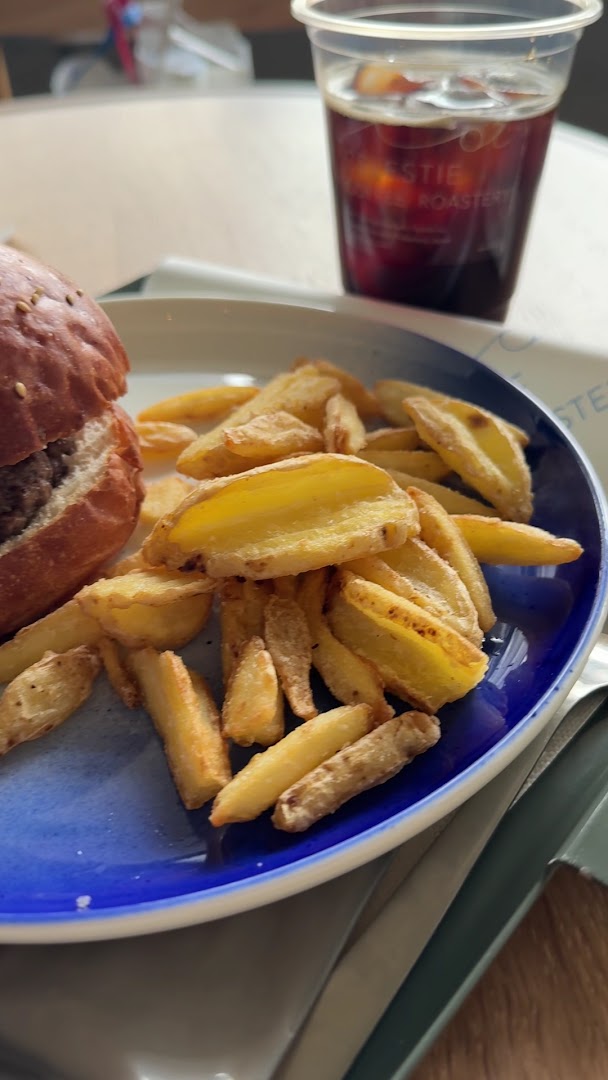 AOI CELESTIE COFFEE ROASTERY: appetizing food and drink photo