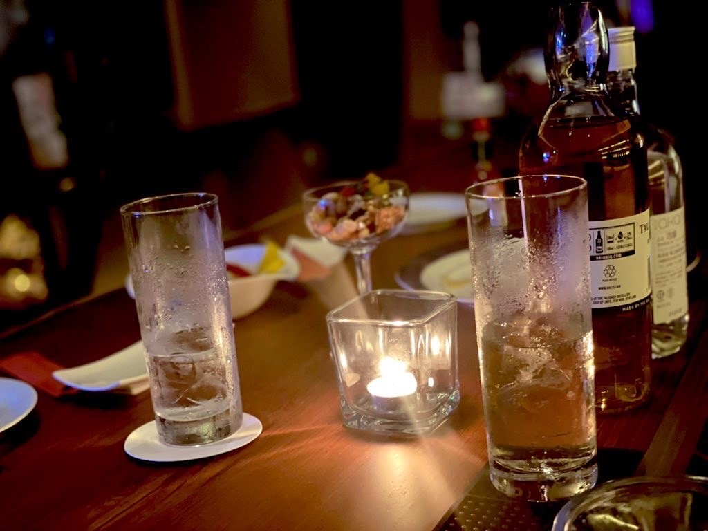 Restaurant&Bar KOBOZ: atmospheric bar setting with drinks