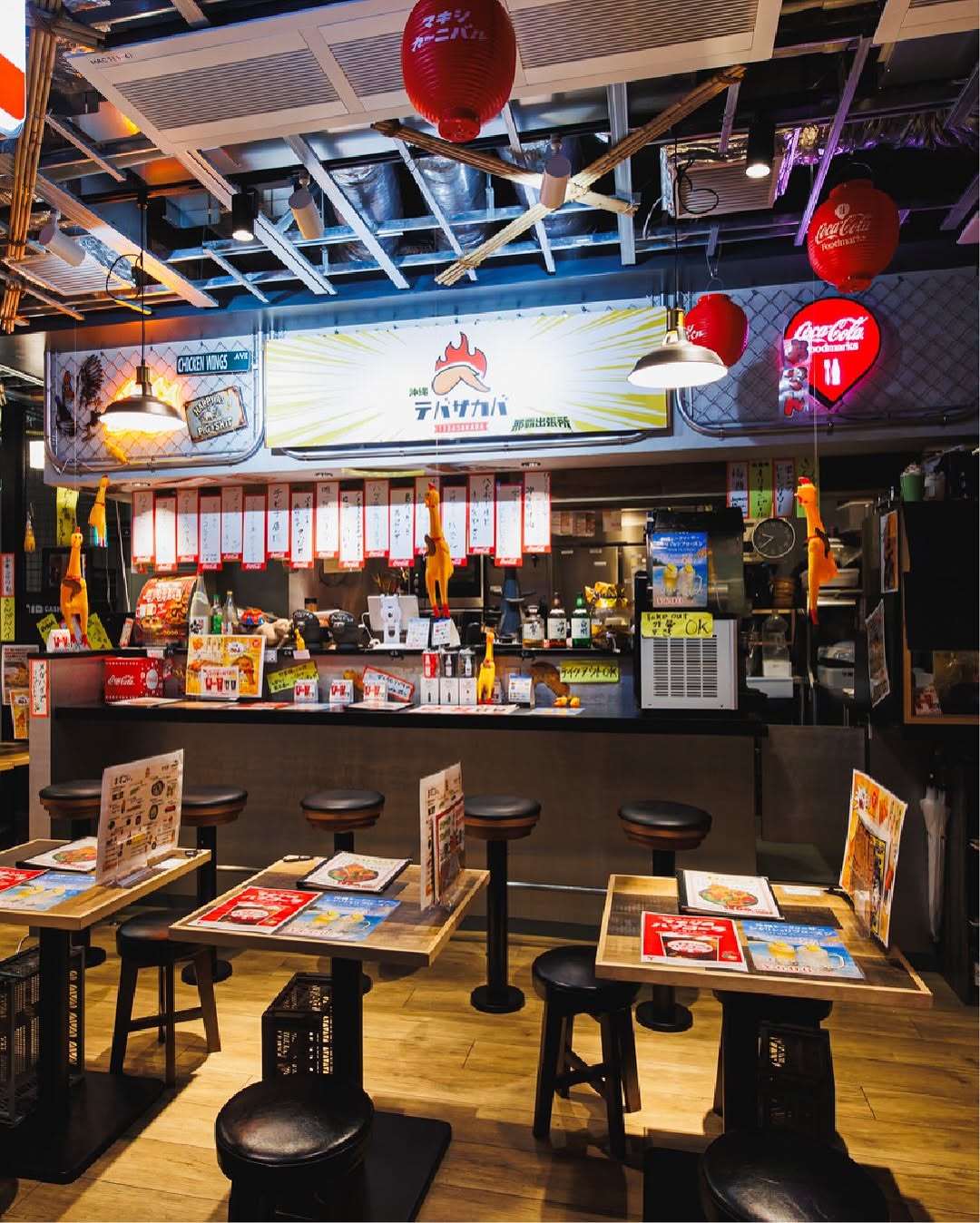 Makishi Carnival: clear, inviting shot of interior