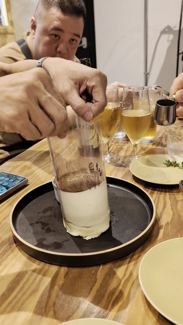 Trip Cafe Okinawa Kokusai-dori: food and dining experience