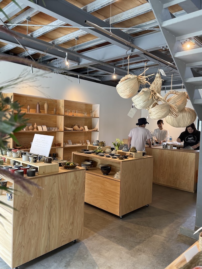 Tsuboya no Iriguchi: clear, inviting shop interior view