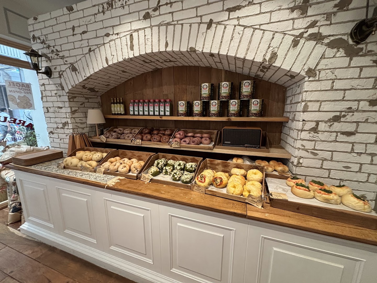 Areum Bagel Tenjinbashi: appetizing display of fresh bagels