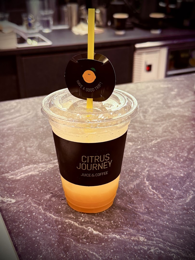 Citrus Journey: clear, professional product photo