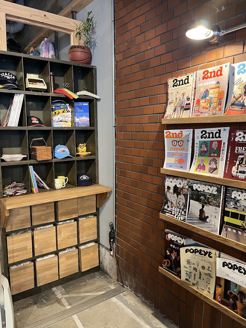 Jam Stand Coffee Shinsaibashi: venue interior and atmosphere