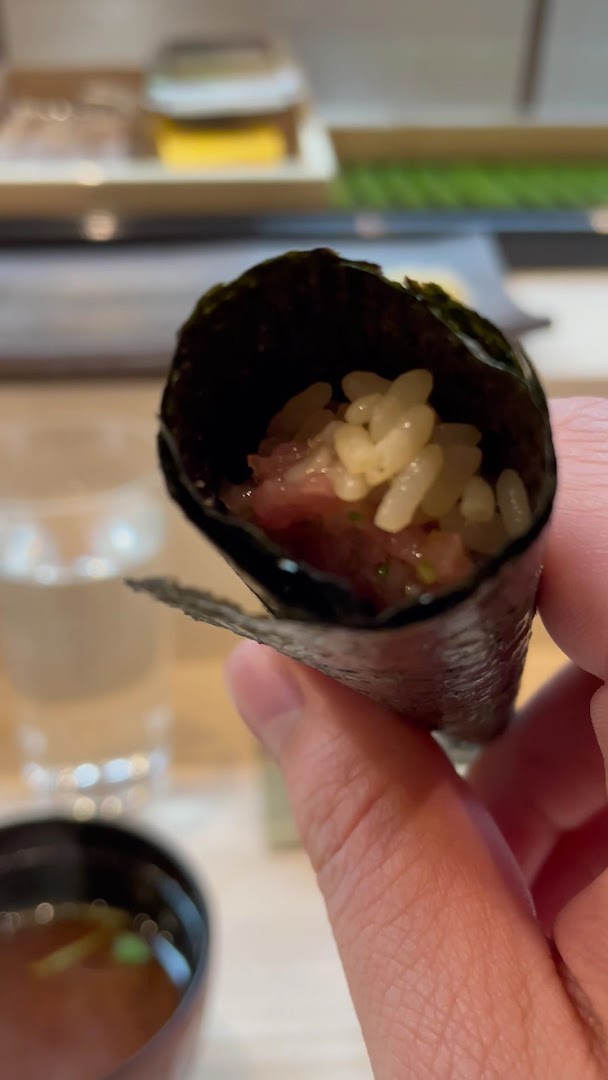 Matsuzushi: appetizing close-up of sushi roll