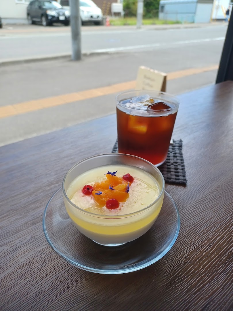 Bomun Coffee Room: appetizing food and drink photo