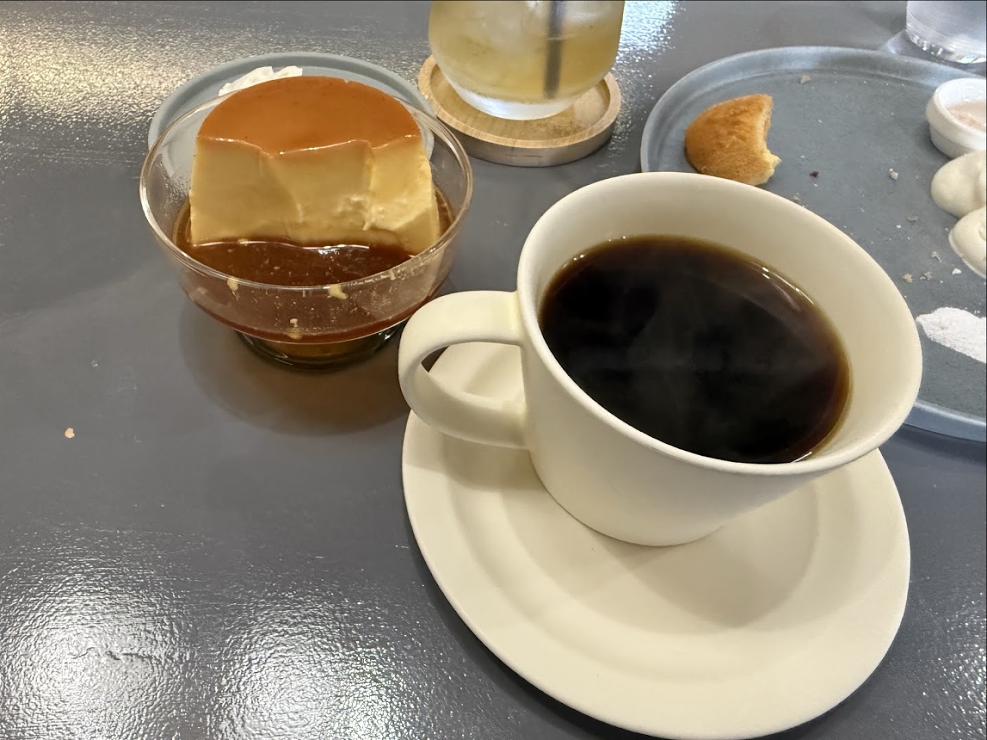 Cream Clouds Café Moiwa: appetizing food and drink presentation