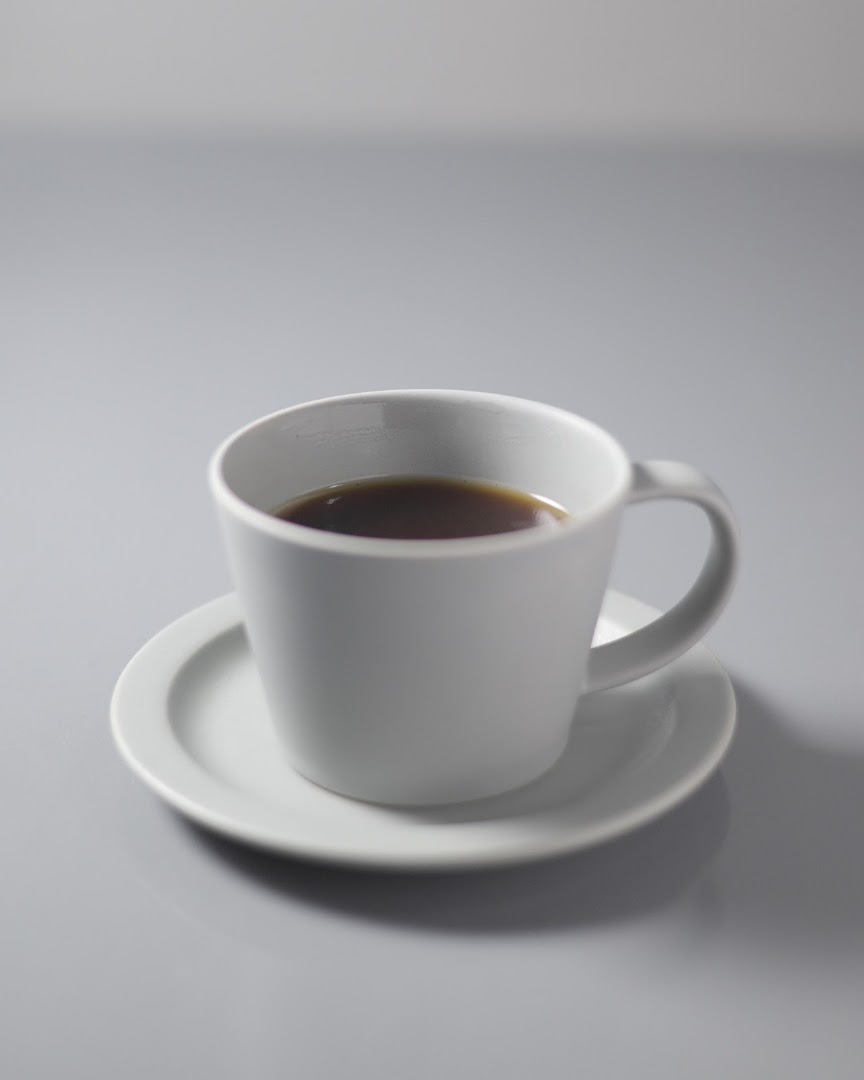 Cream Clouds Café Moiwa: clean professional product photography