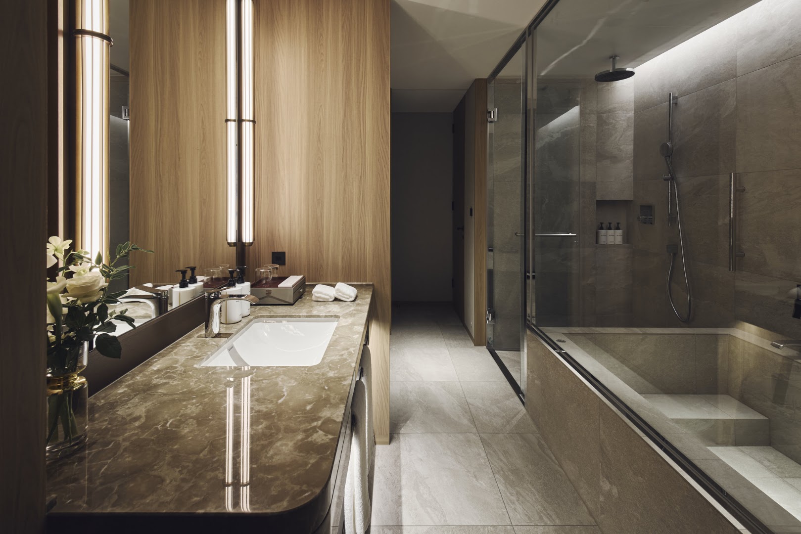 InterContinental Sapporo: professional, high-quality hotel bathroom photo