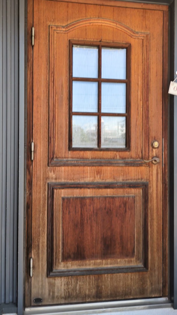 Yohaku no Honya-san: clear photo of shop entrance
