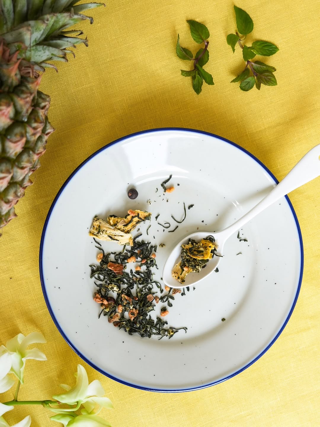 aardvark TEA Todai Akamon-mae: high quality product photography