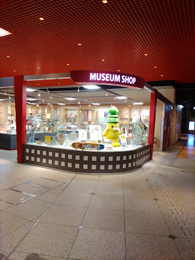 Edo-Tokyo Museum: clear photo of museum shop