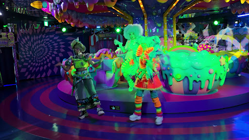 Kawaii Monster Land: venue atmosphere and performance