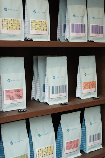 KIELO COFFEE ASAKUSA: clear display of coffee products