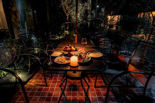 Kokko Kurkku: atmospheric and inviting dining scene