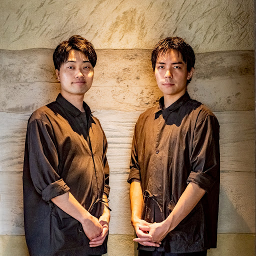 suscrea: professional portrait of restaurant staff