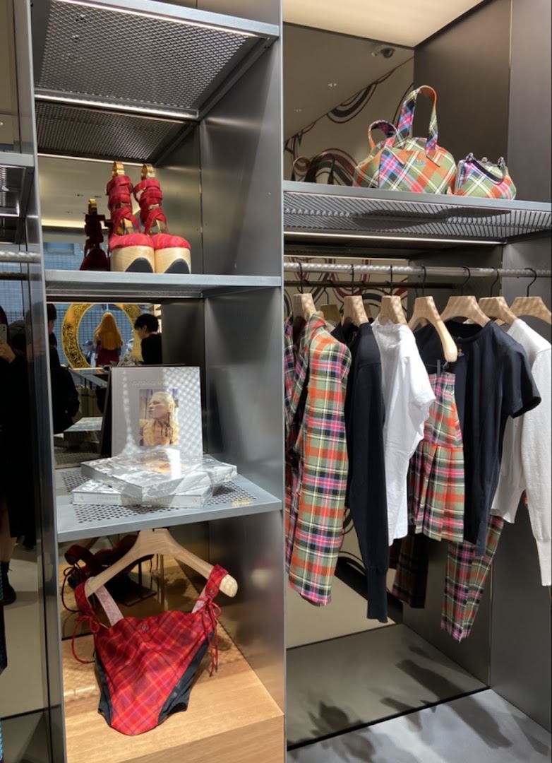 Vivienne Westwood Aoyama: clear display of shop products