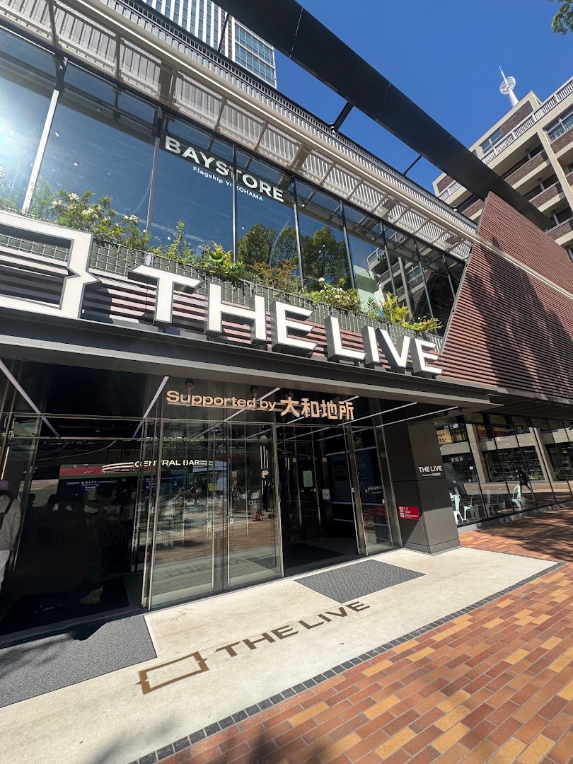 BASEGATE Yokohama Kannai: clear, professional exterior shop photo