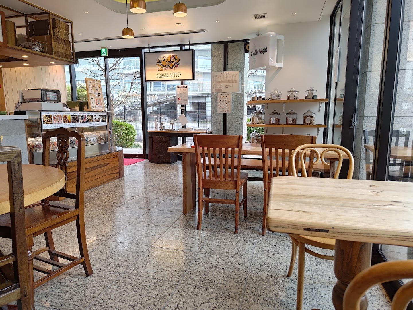 Groovy Nuts Cafe: clear interior shot of venue