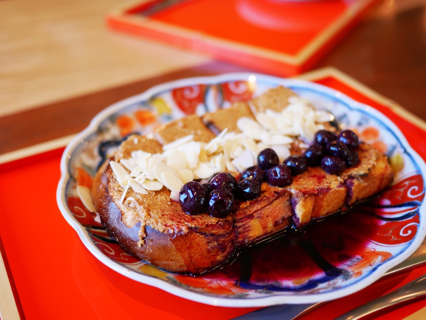 Groovy Nuts Cafe: appetizing, high-quality food photography
