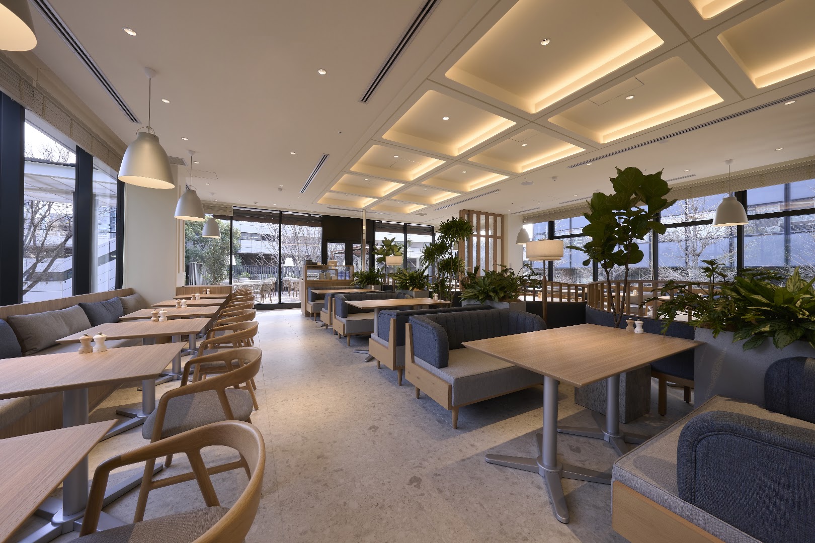 Sarabeth's Yokohama: professional, inviting interior atmosphere