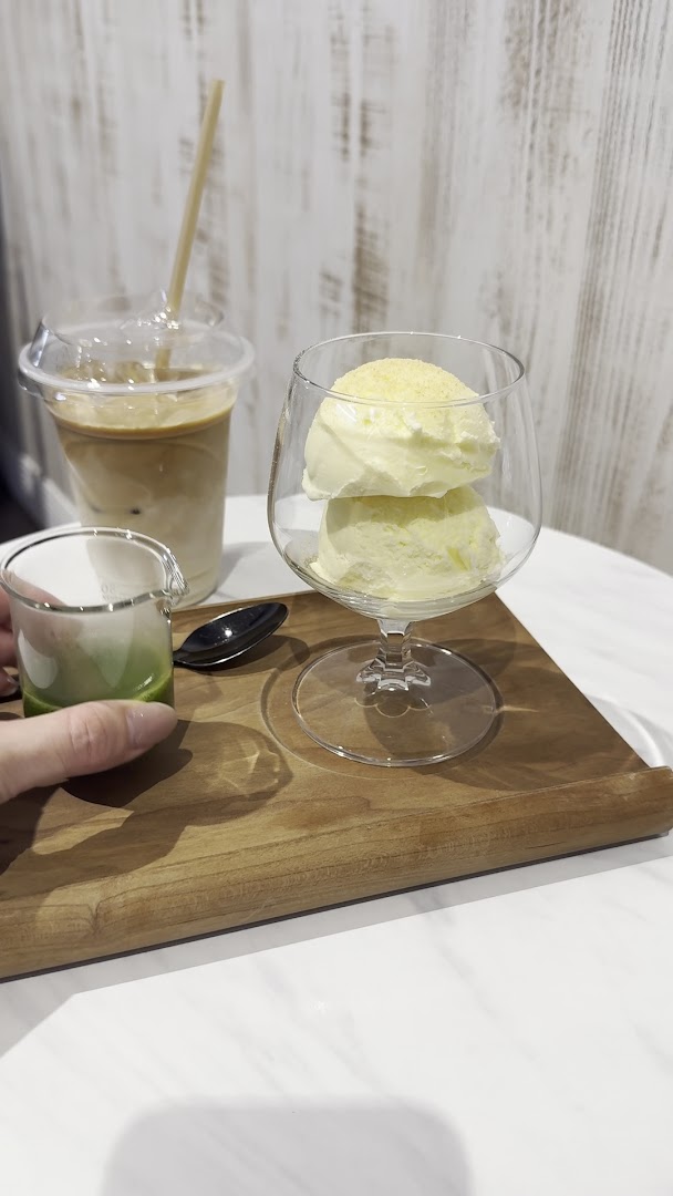 Swell Coffee Roasters Lab: appetizing photo of cafe items