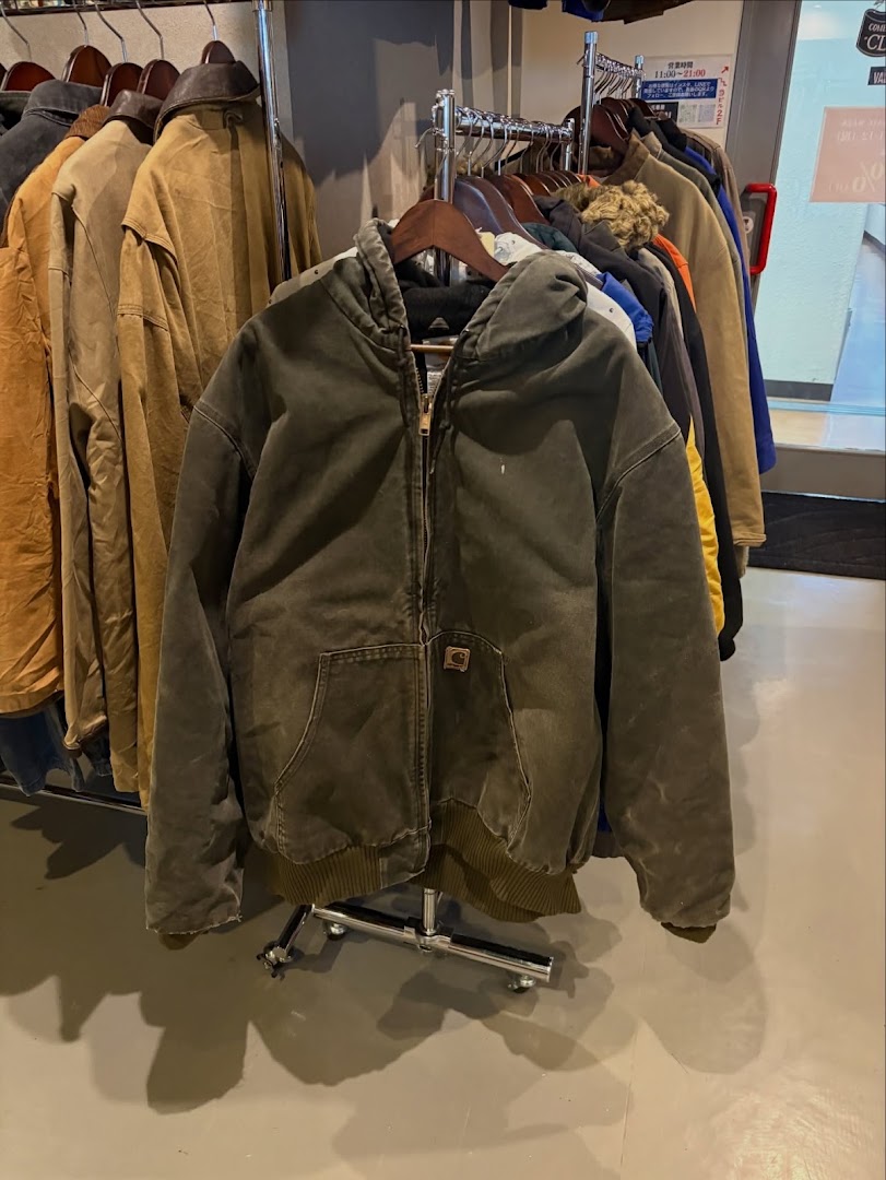 VADICAL: clear product display in shop