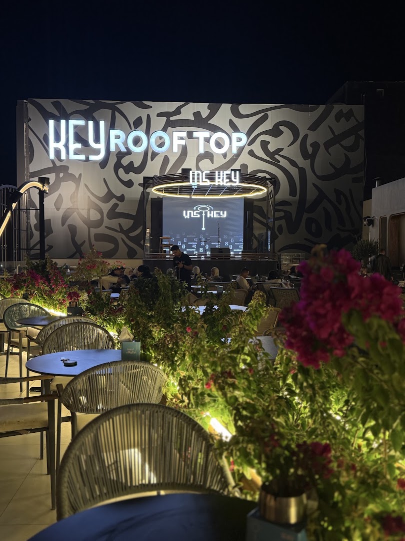 Key Cafe: attractive atmosphere of the venue