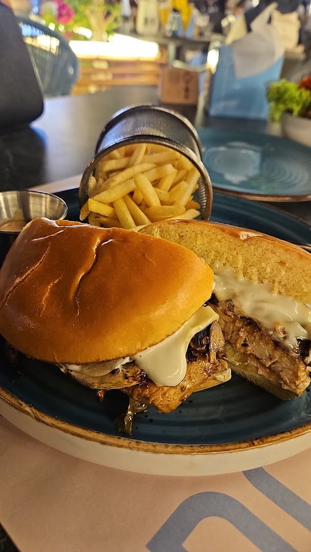 Key Cafe: appetizing photo of restaurant food