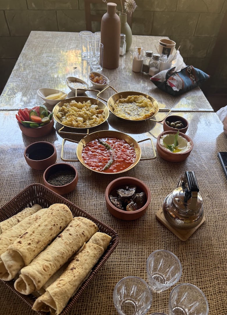 Beit Al Aseelat: appetizing and clear food photo