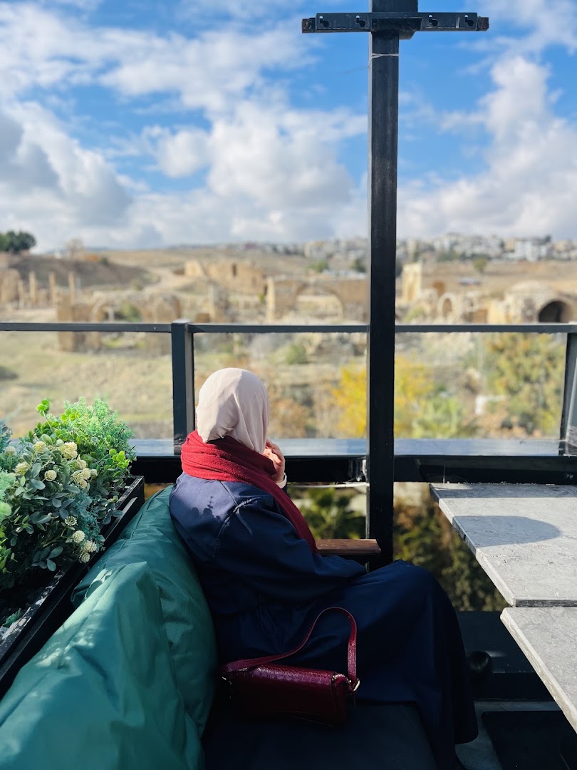 Olive Cafe: venue atmosphere and view