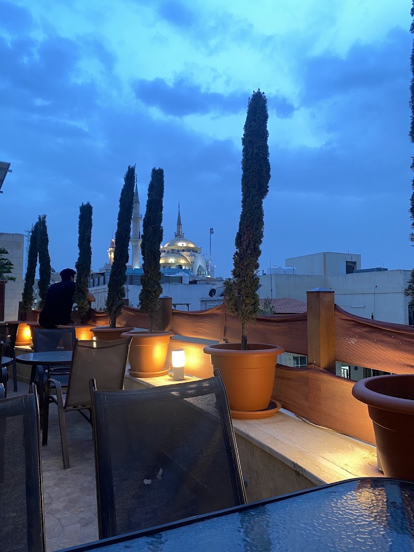 Bawabit Madaba Restaurant & Cafe: beautiful terrace atmosphere and view