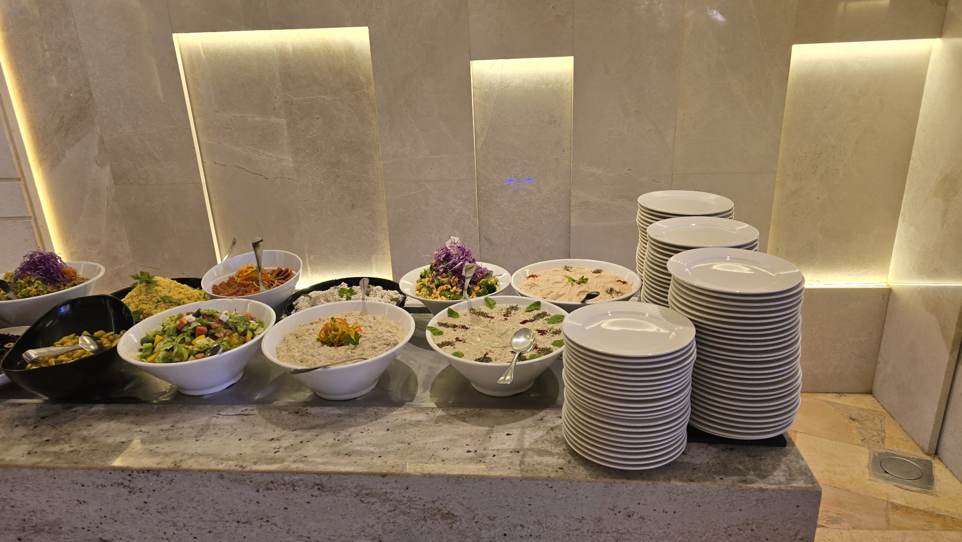 The Basin Restaurant: appetizing buffet display and presentation
