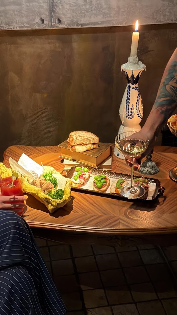 Adept: appealing food and drink presentation