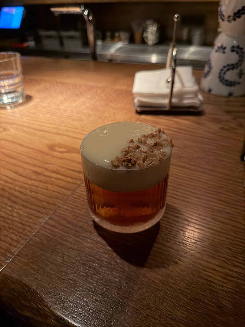 Adept: high quality cocktail photo