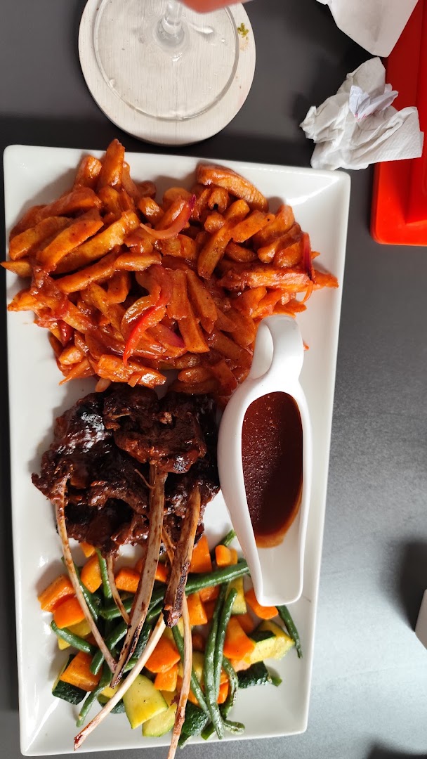 Natzar Bistro: appetizing, clear food photography
