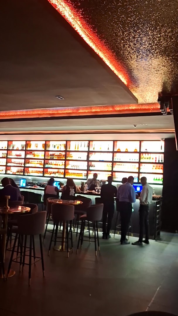 Ciel Lounge: bar atmosphere and interior