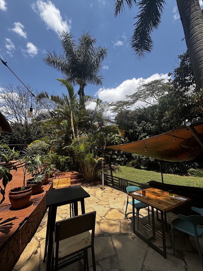 Gochi Sake&Dining: attractive and inviting outdoor seating