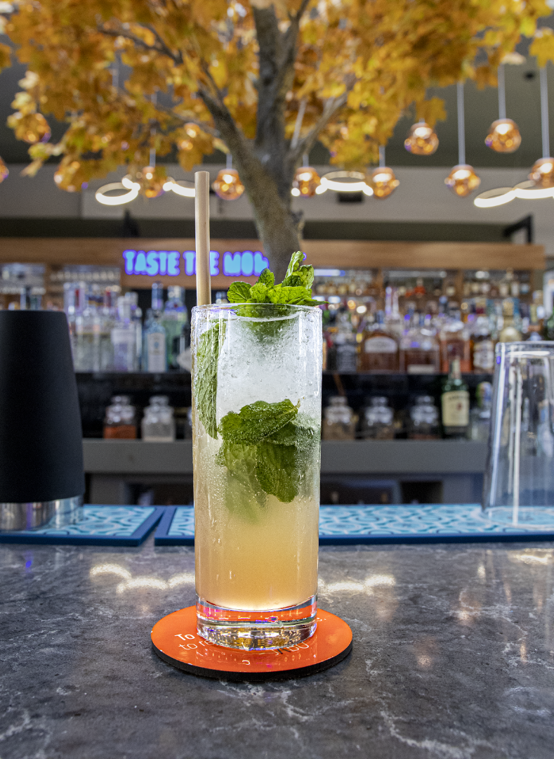 Jabu Bar & Lounge: high quality drink photography